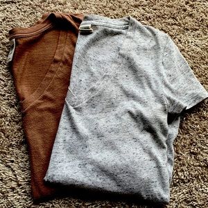 Vneck Victoria’s Secret Pink tees